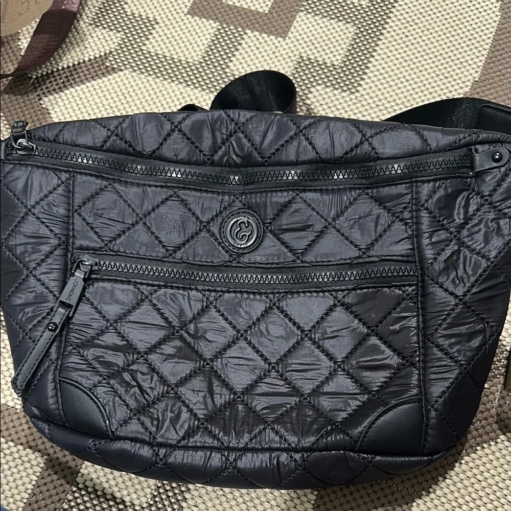 Quilted Black Crossbody Bag - Picture 1 of 5